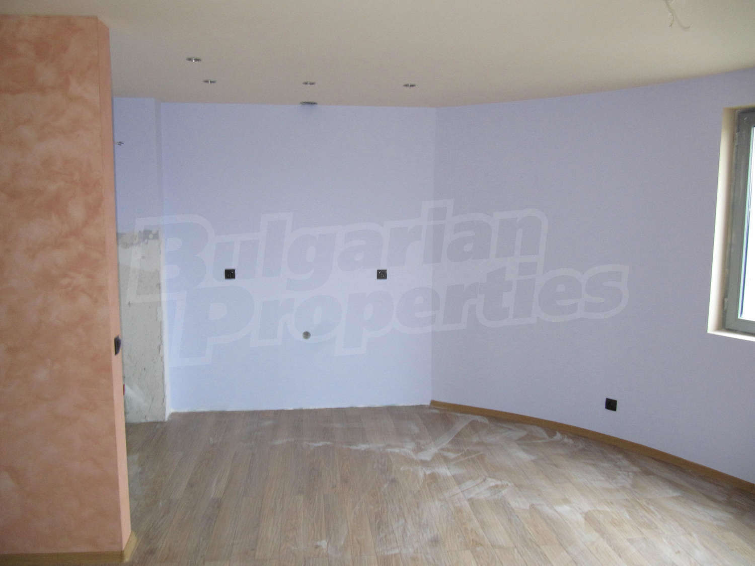 Gallery Picture 2