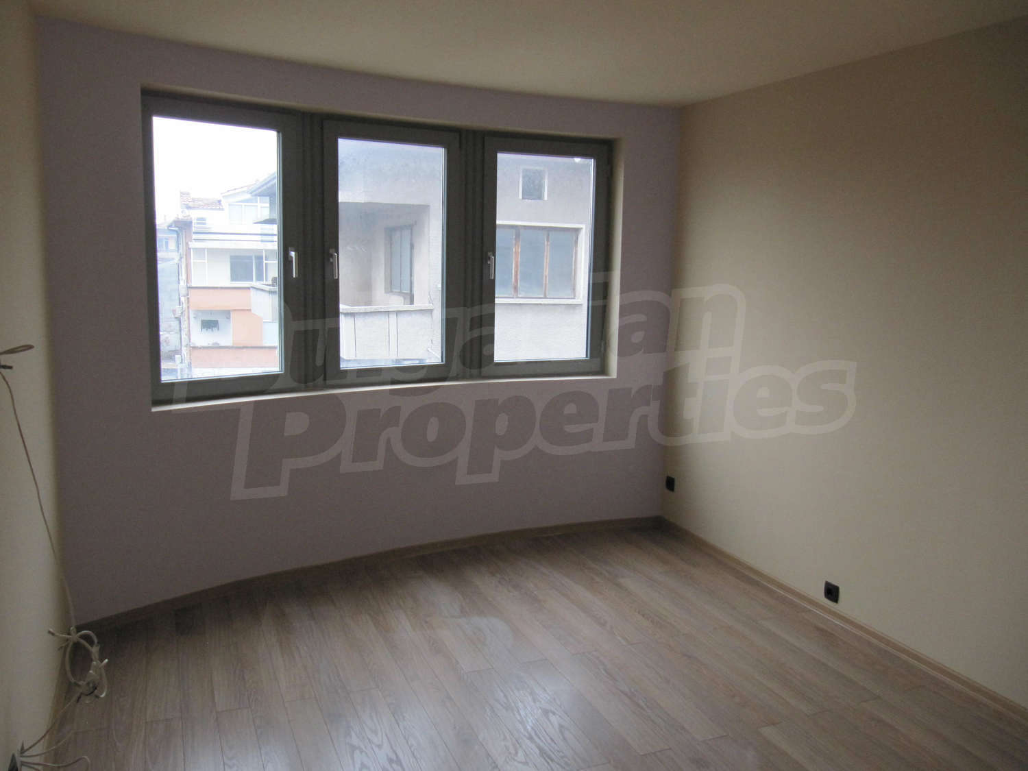 Gallery Picture 4
