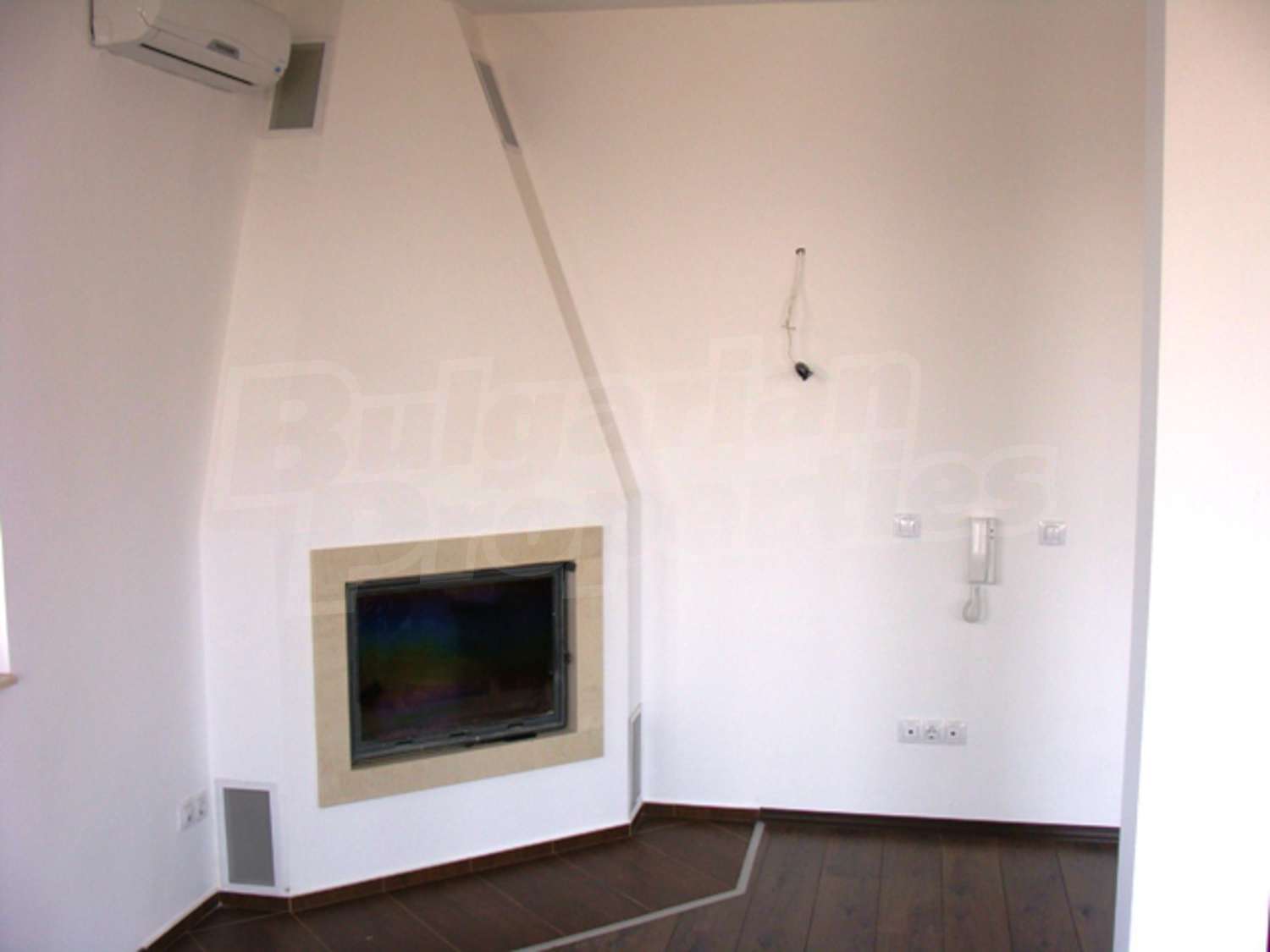 Gallery Picture 15
