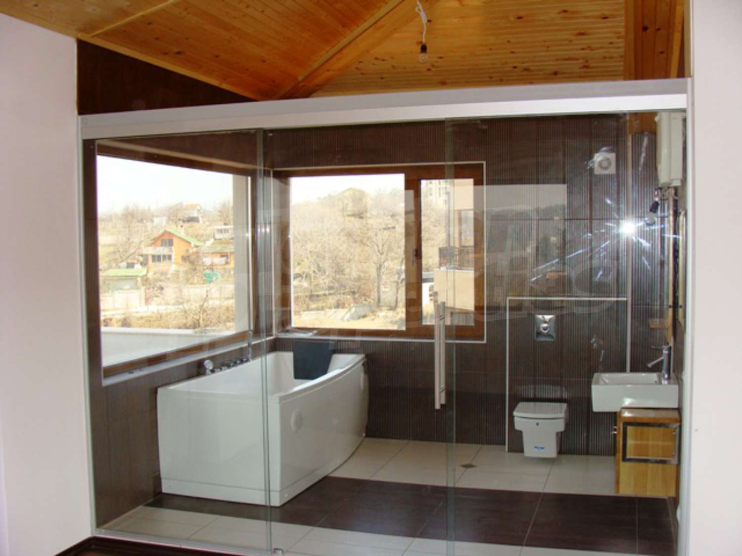 Gallery Picture 29