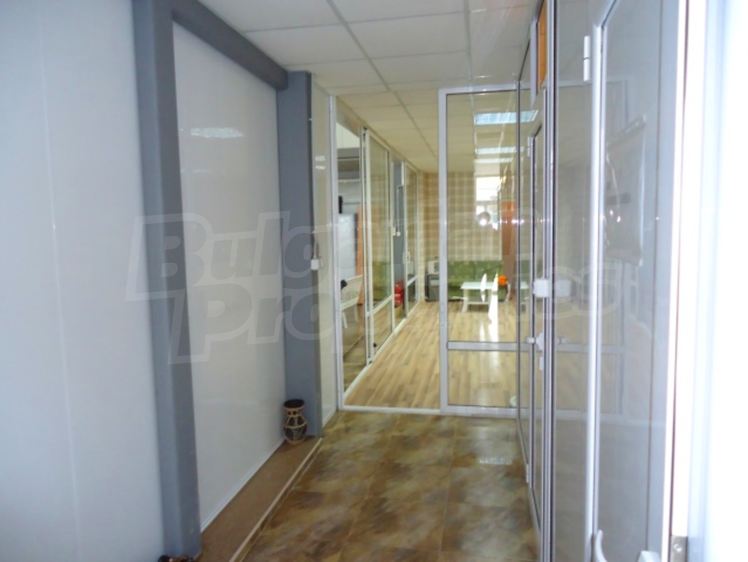 Gallery Picture 8