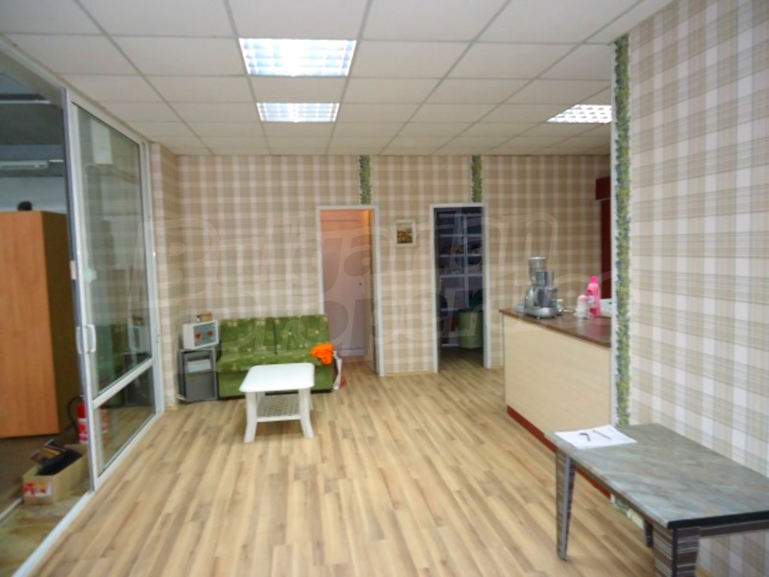 Gallery Picture 9