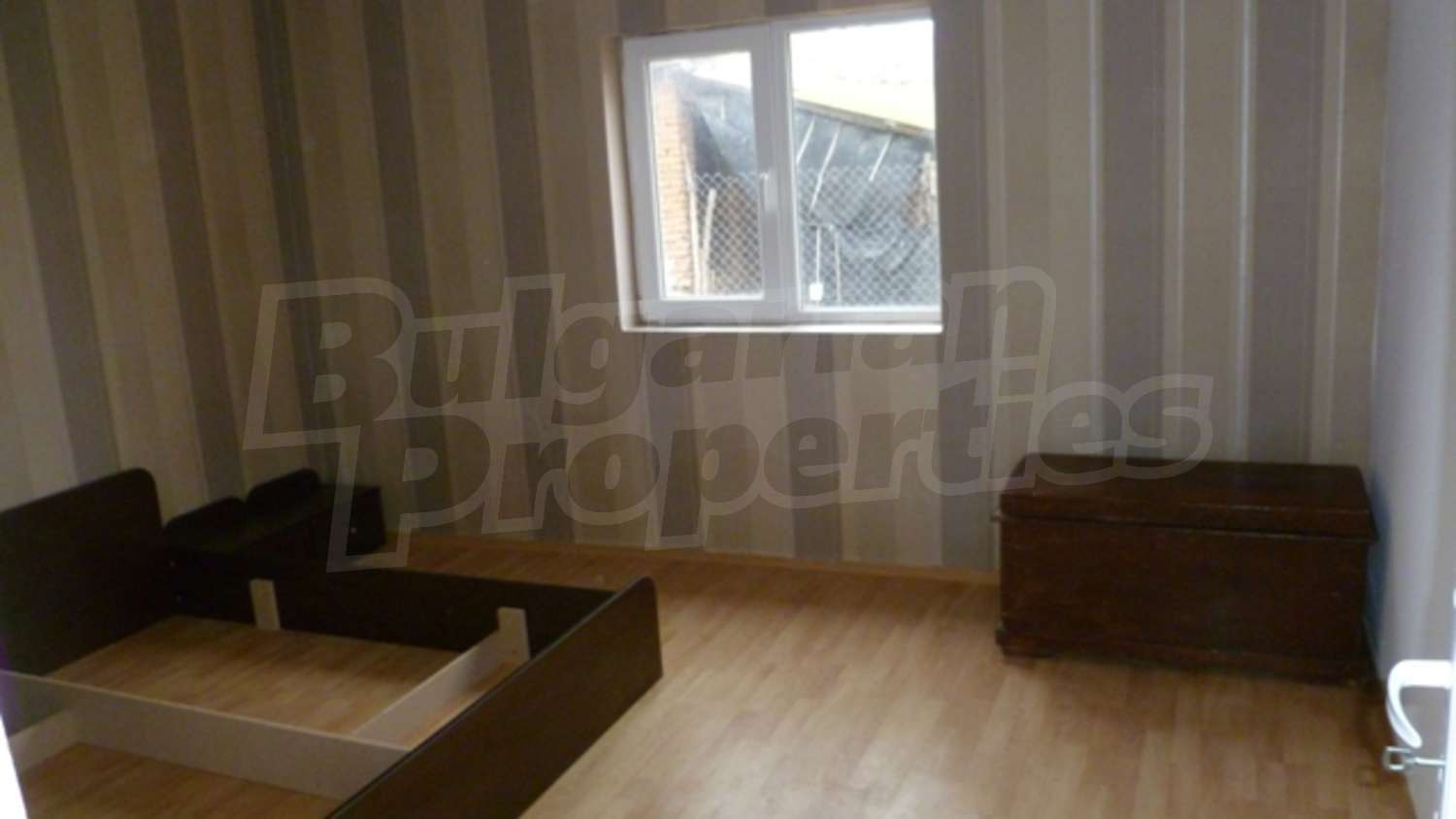 Gallery Picture 13