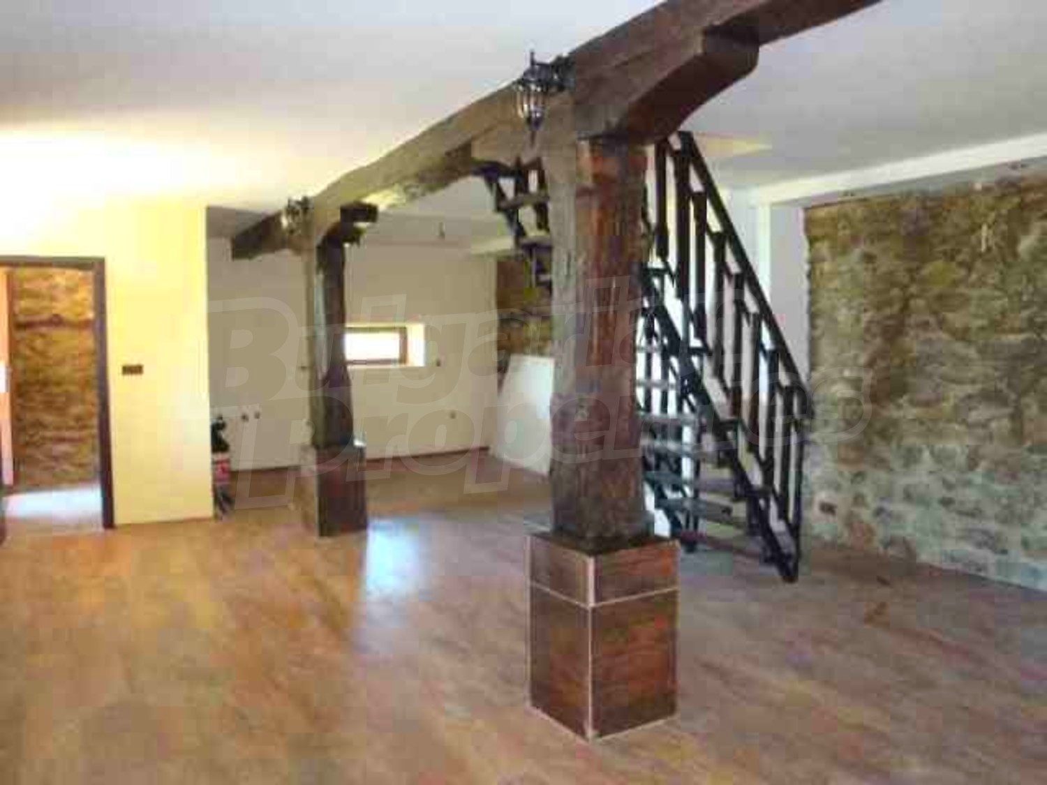Gallery Picture 9