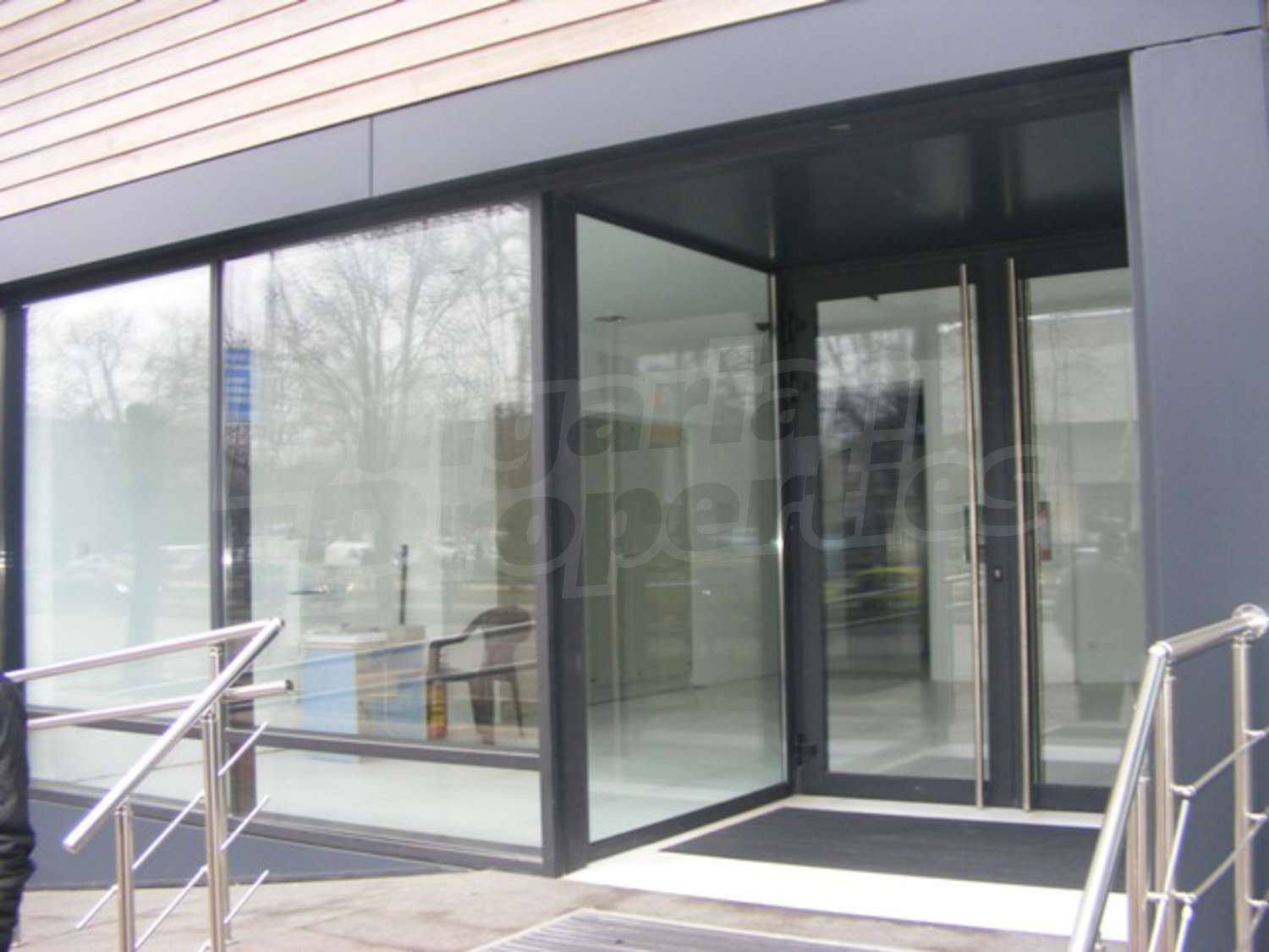 Gallery Picture 4