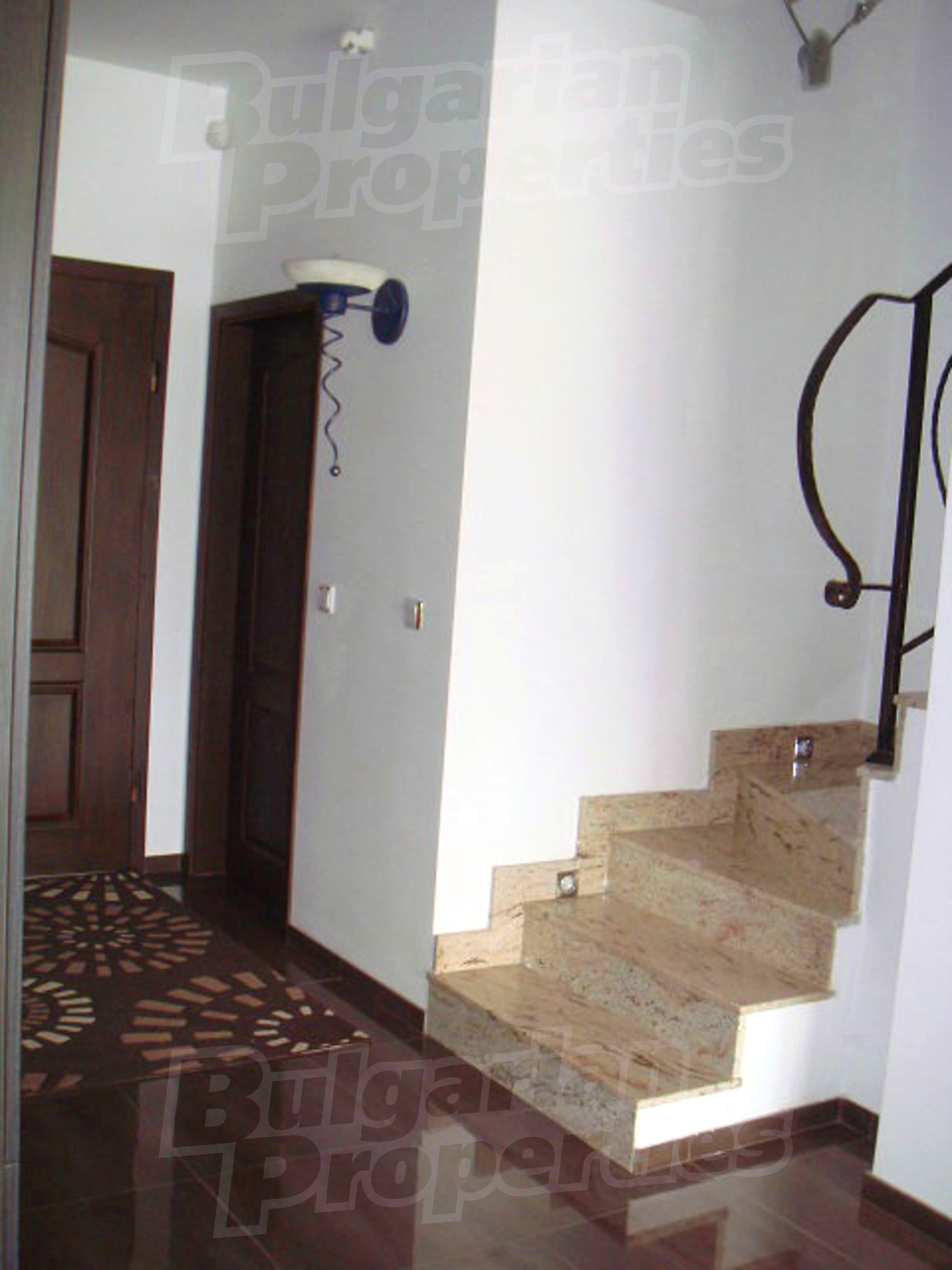 Gallery Picture 24