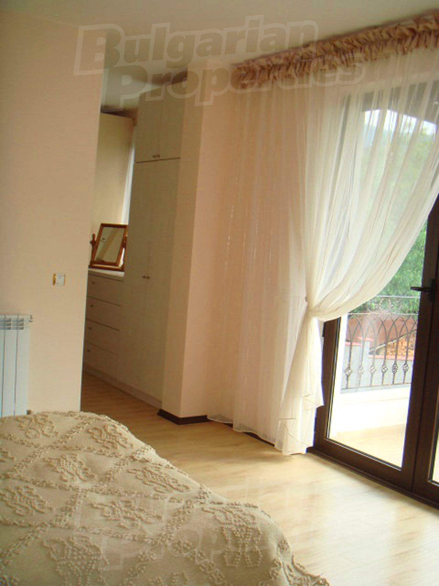 Gallery Picture 68