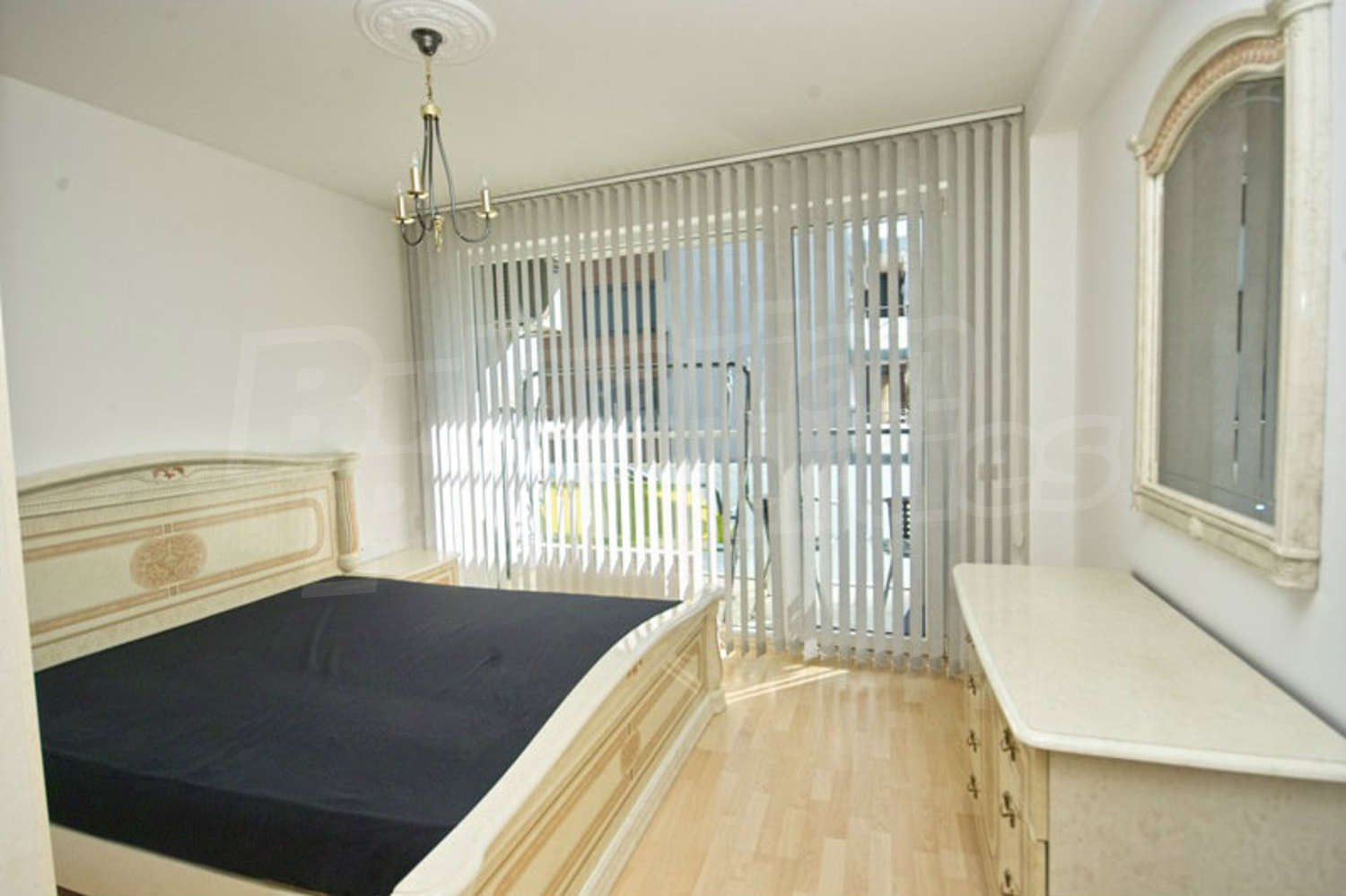 Gallery Picture 5