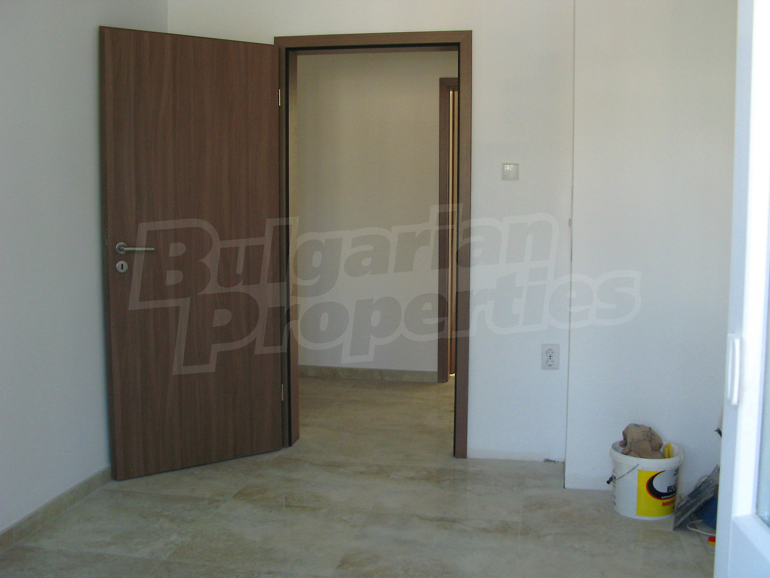Gallery Picture 9