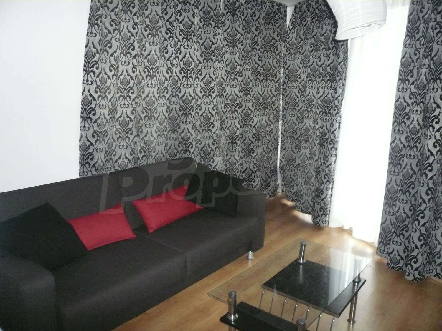 Gallery Picture 8