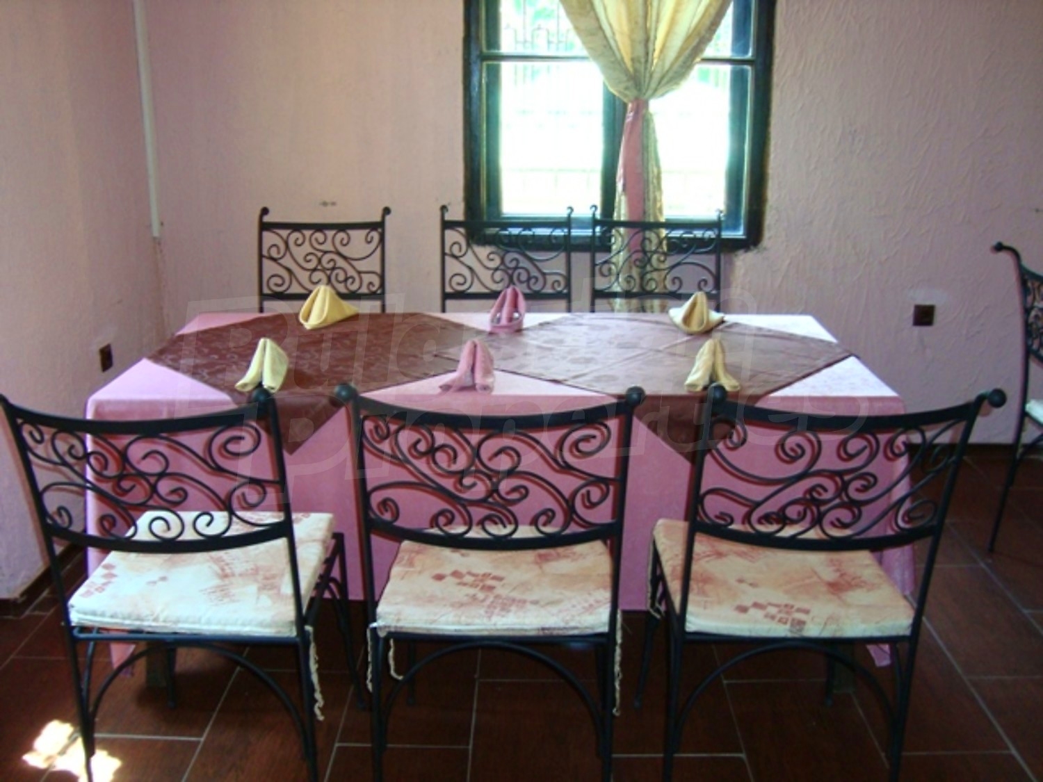 Gallery Picture 11