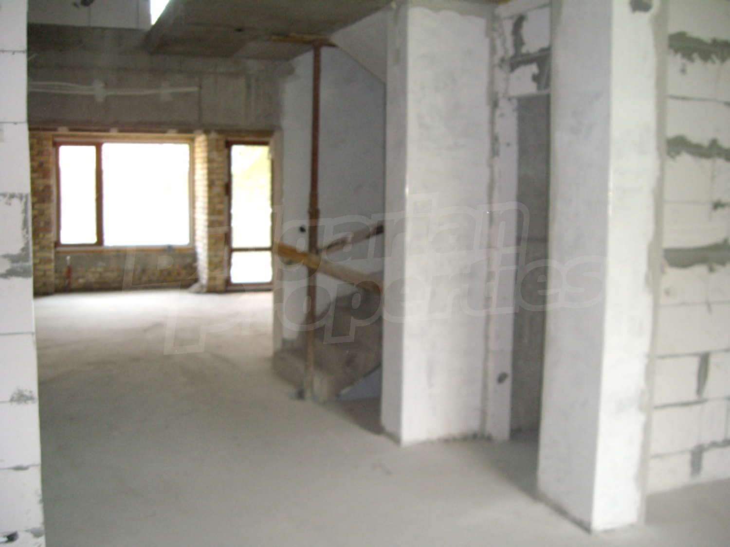 Gallery Picture 10