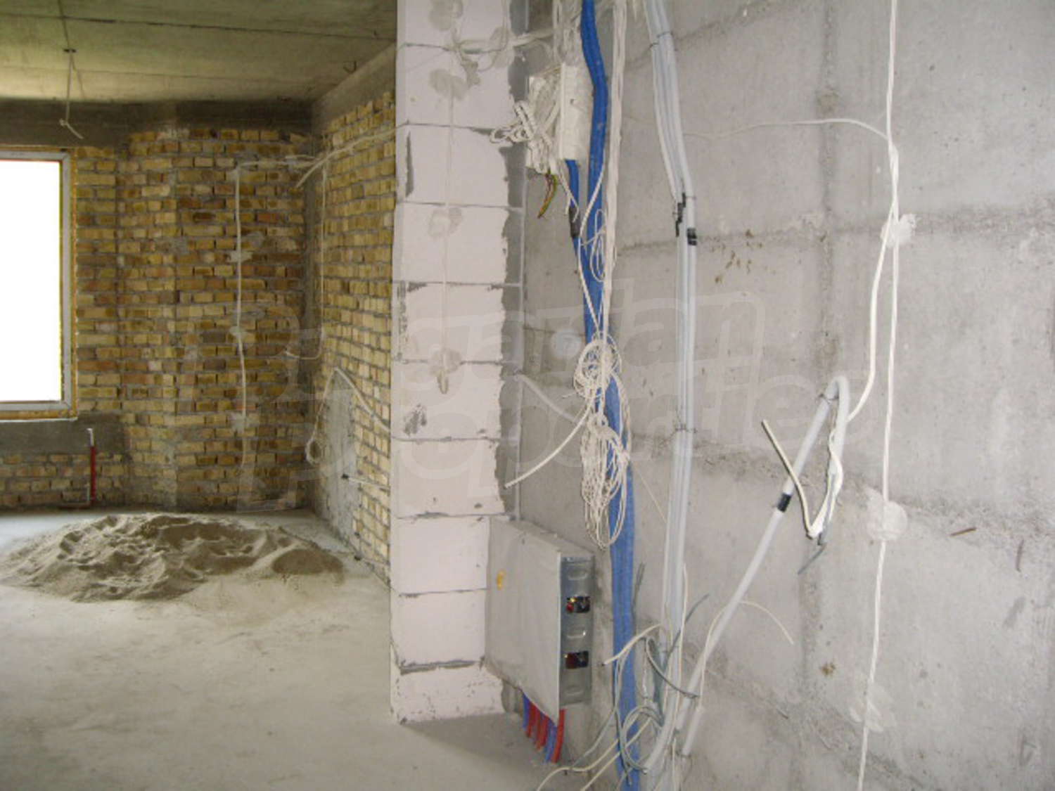Gallery Picture 16