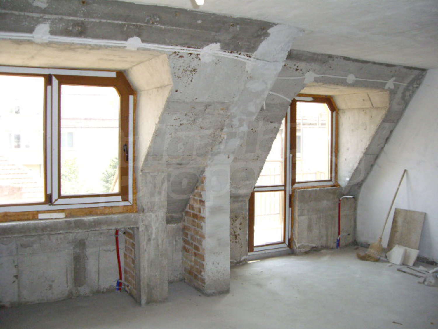 Gallery Picture 28