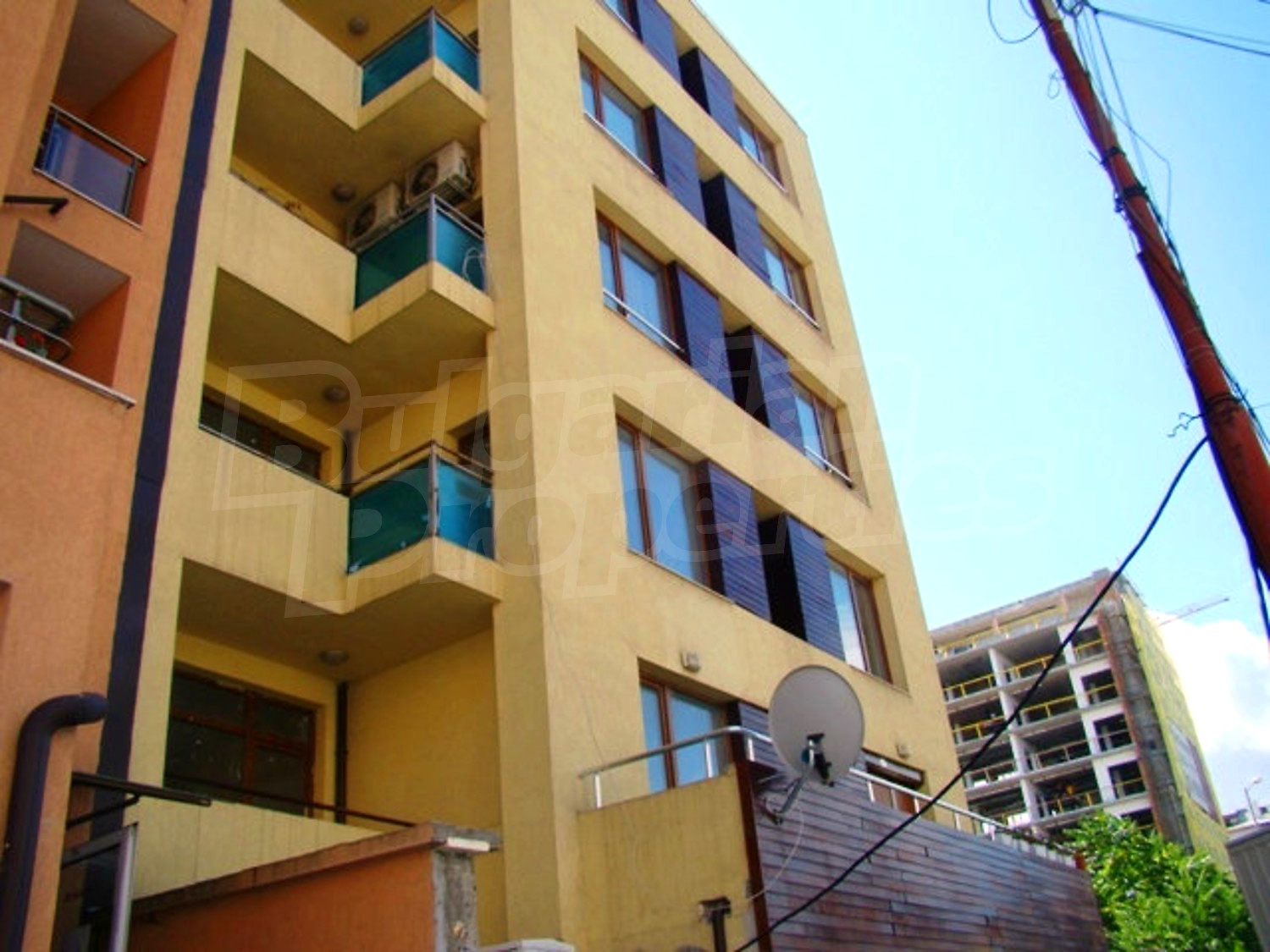 Gallery Picture 32