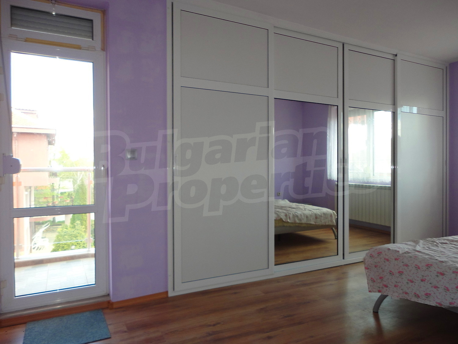 Gallery Picture 25