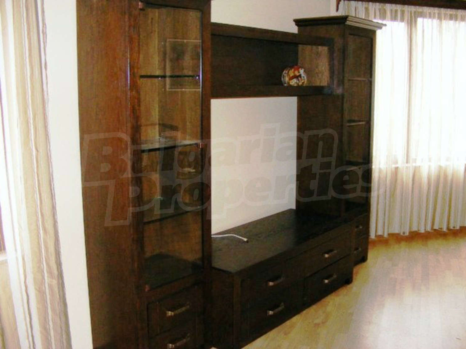Gallery Picture 10