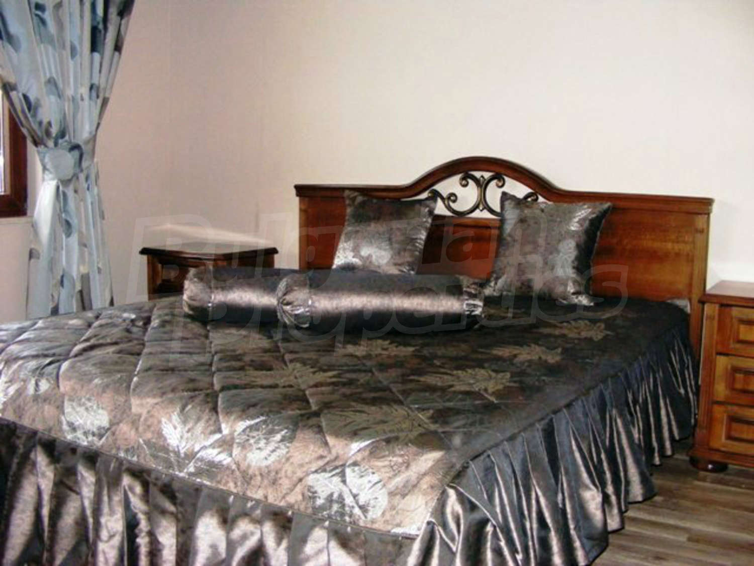 Gallery Picture 25