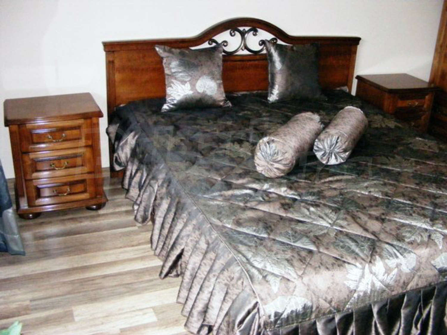 Gallery Picture 27