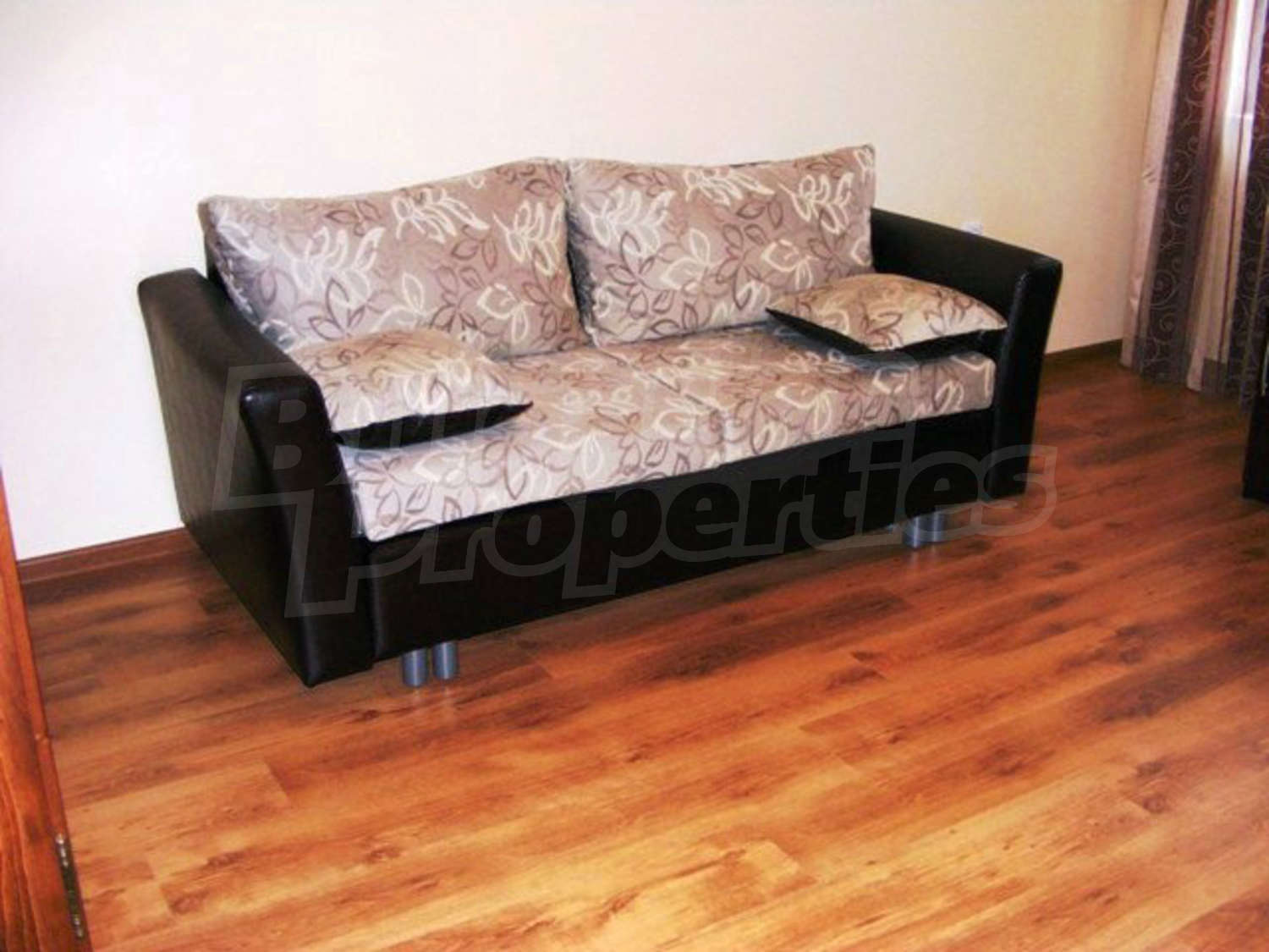 Gallery Picture 29