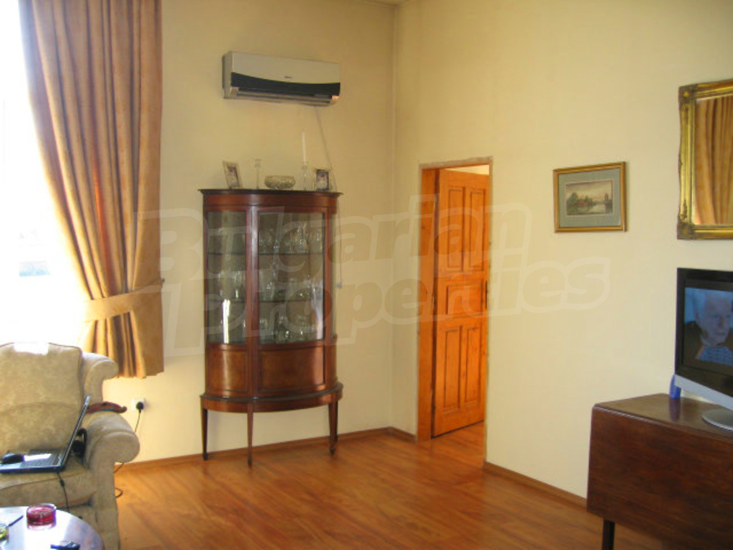 Gallery Picture 15