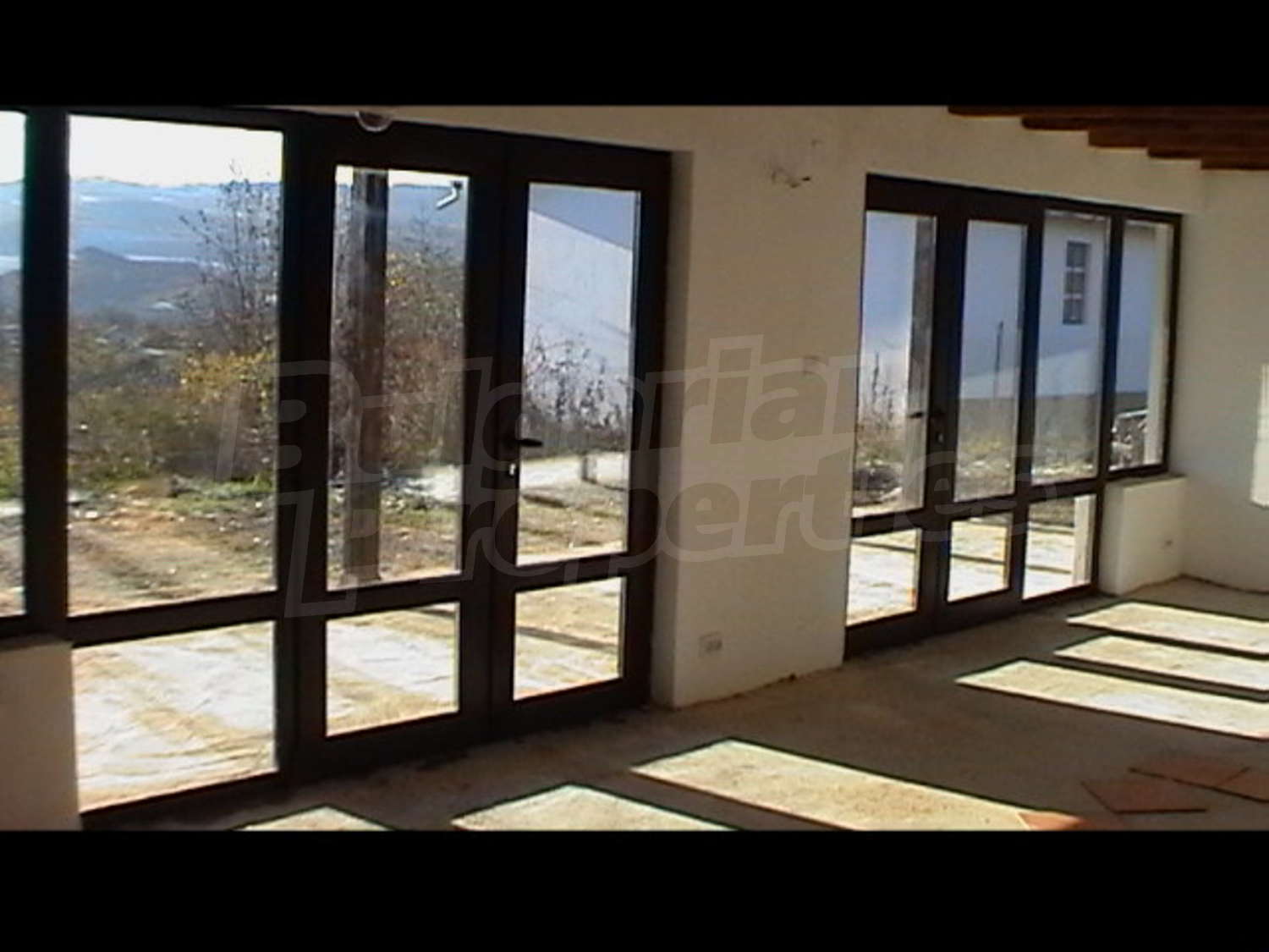 Gallery Picture 5