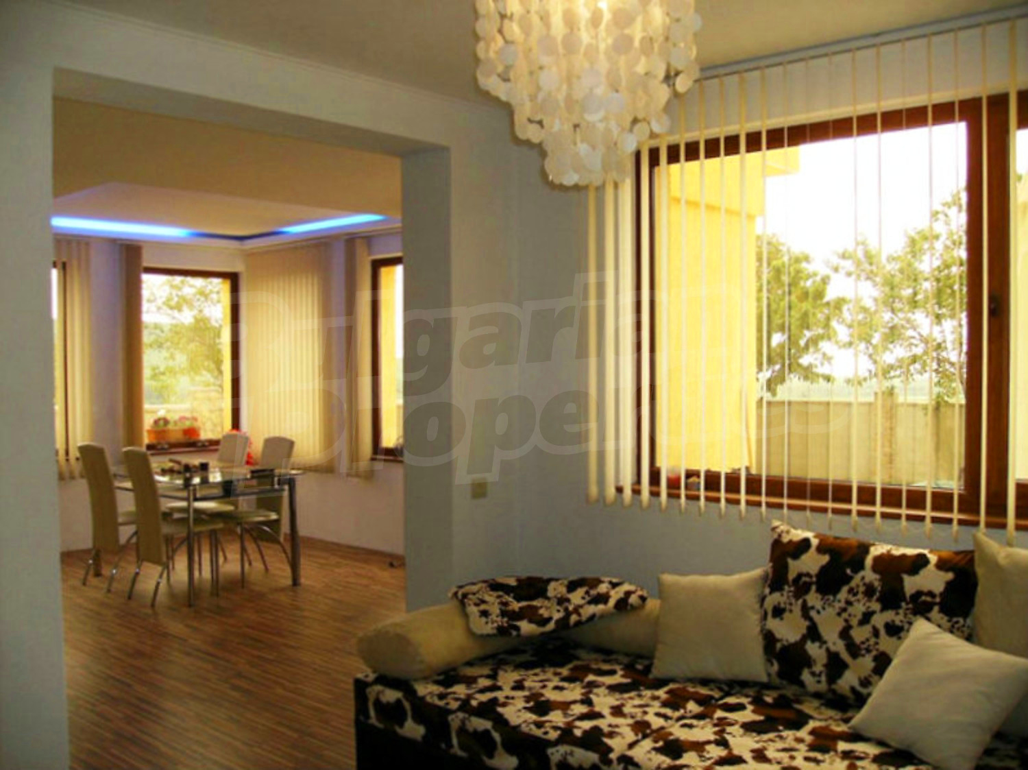 Gallery Picture 19