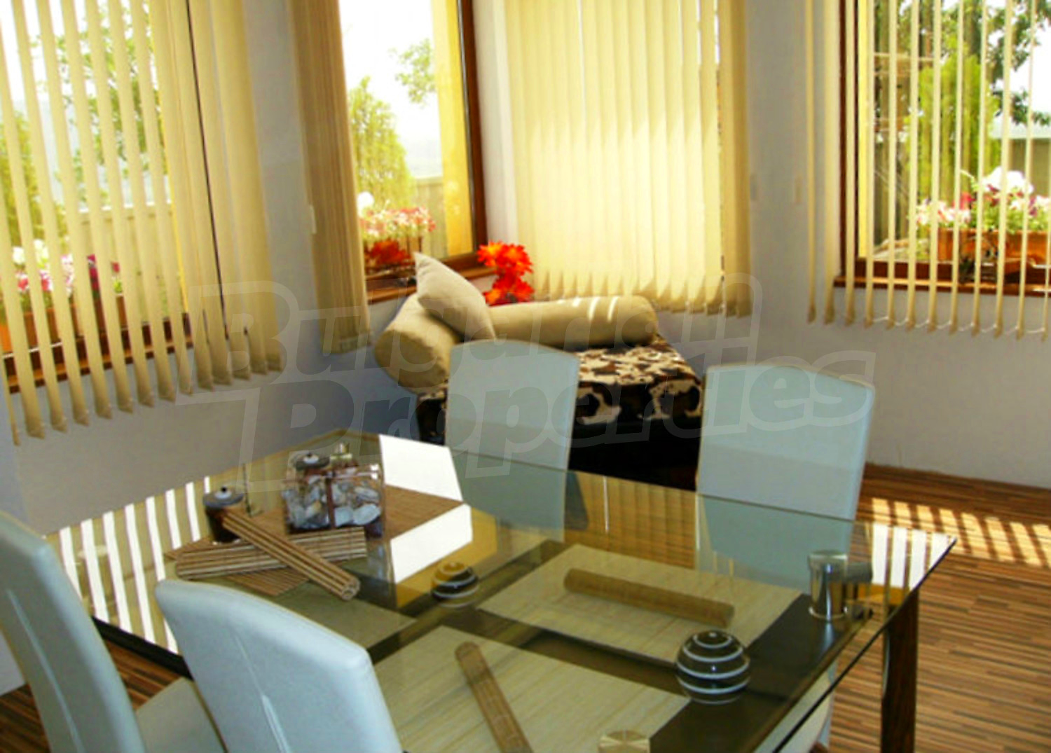 Gallery Picture 22