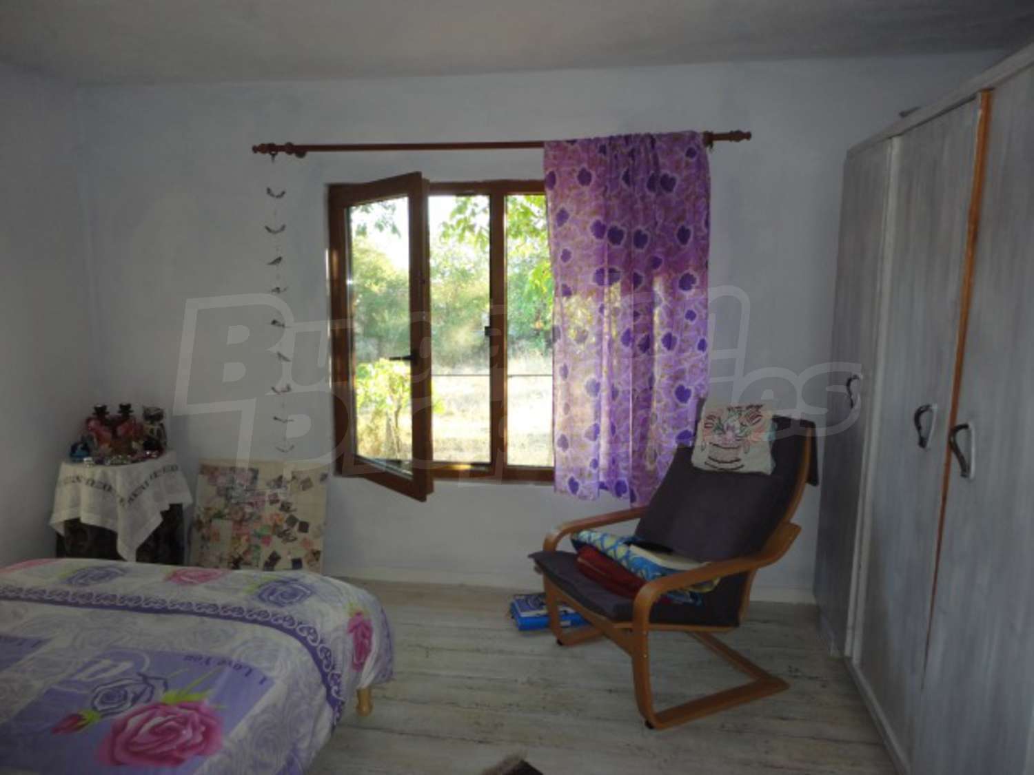 Gallery Picture 35