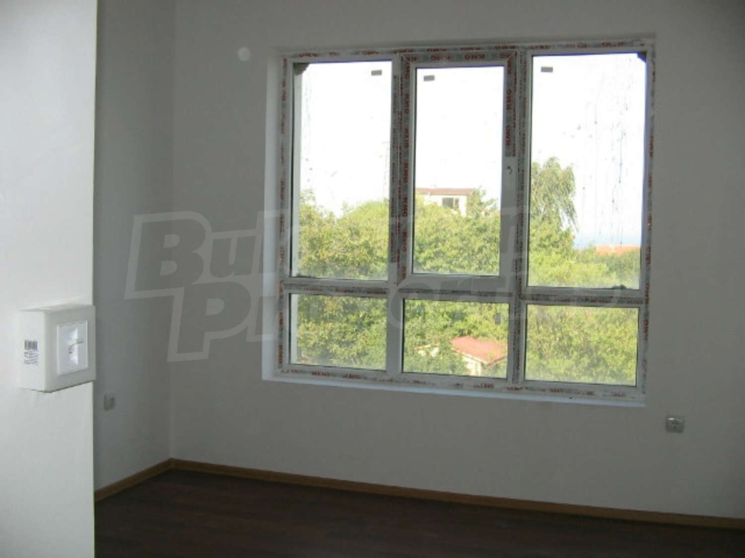 Gallery Picture 10