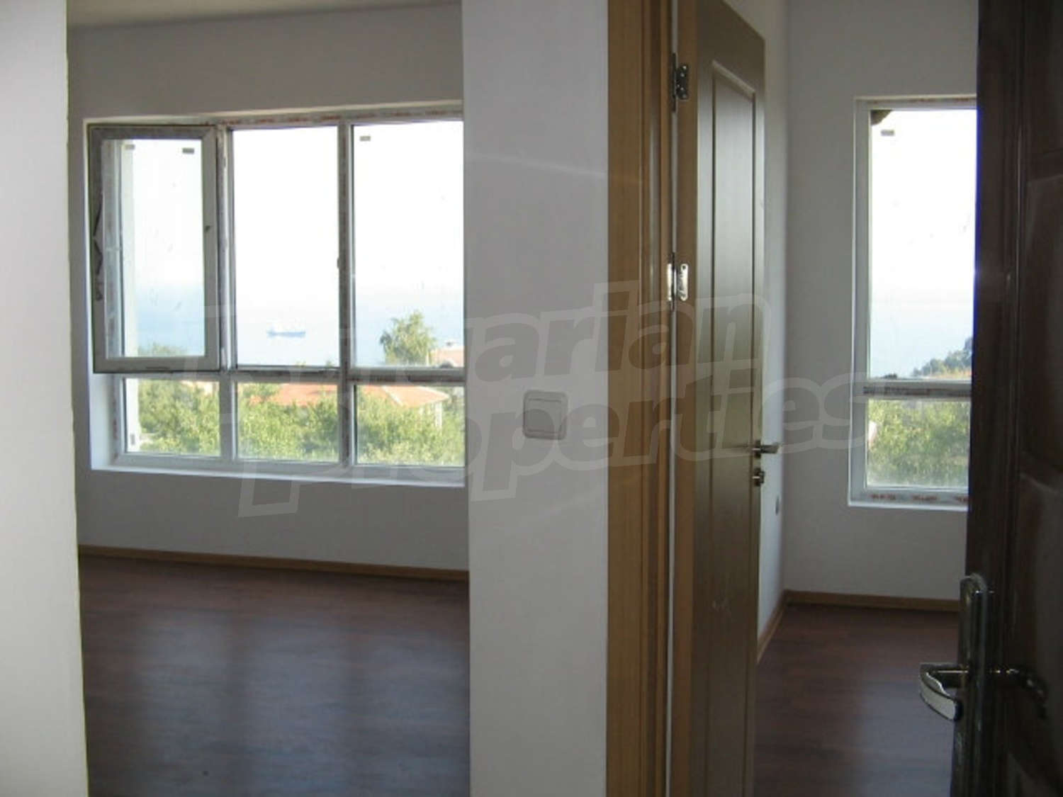 Gallery Picture 11