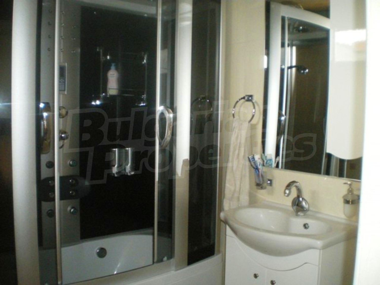 Gallery Picture 30