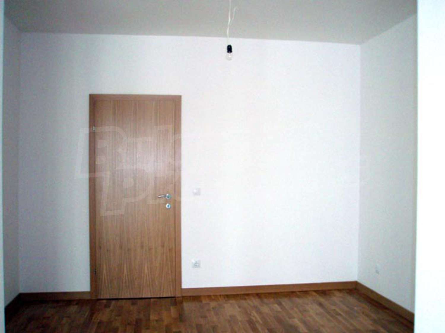 Gallery Picture 6