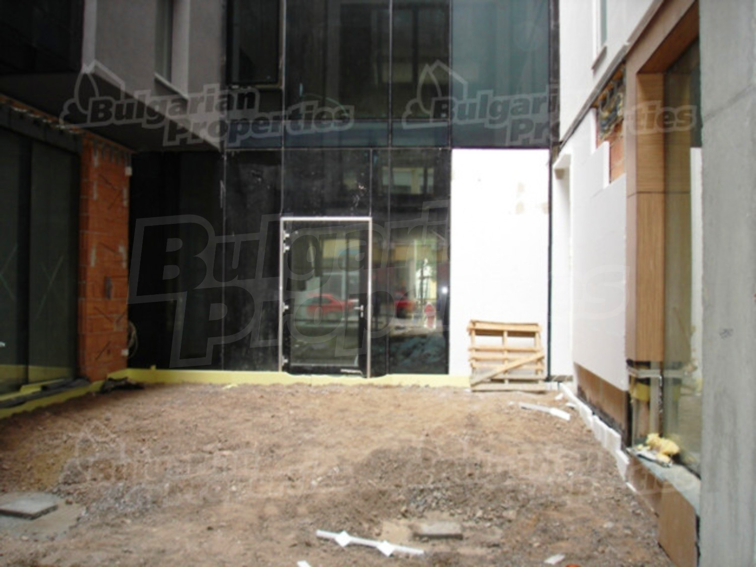 Gallery Picture 9
