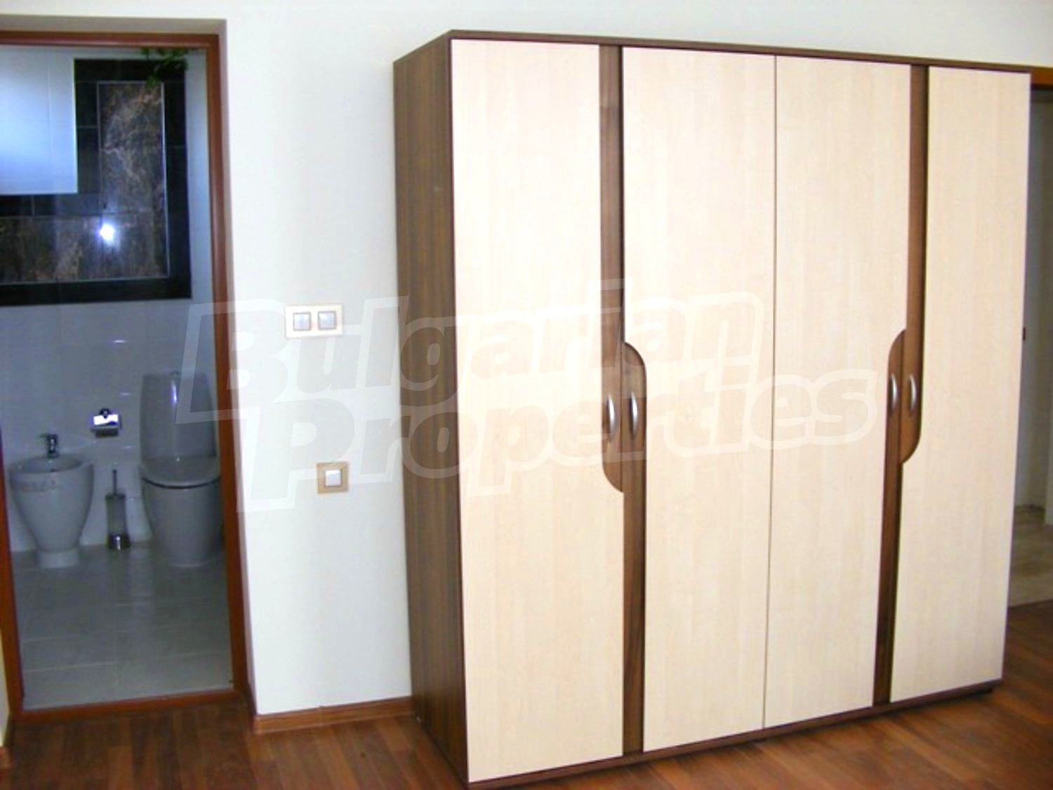 Gallery Picture 11