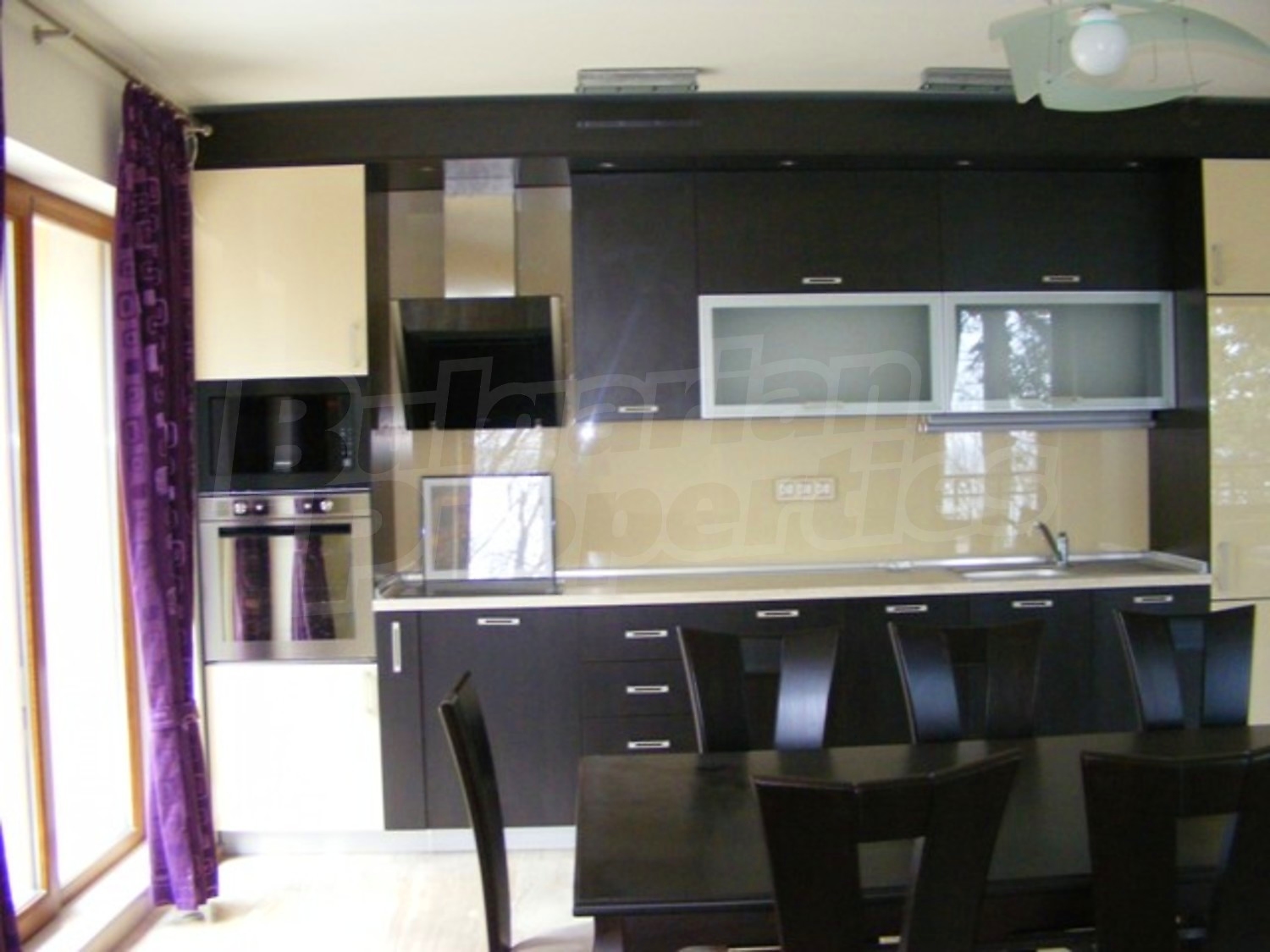 Gallery Picture 6