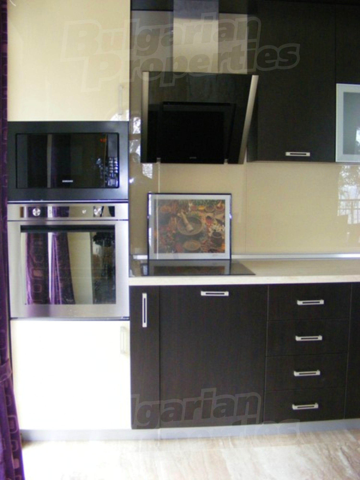 Gallery Picture 7