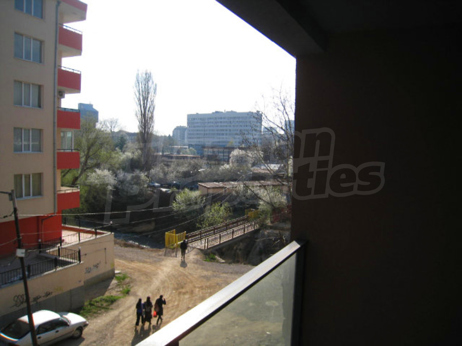 Gallery Picture 14