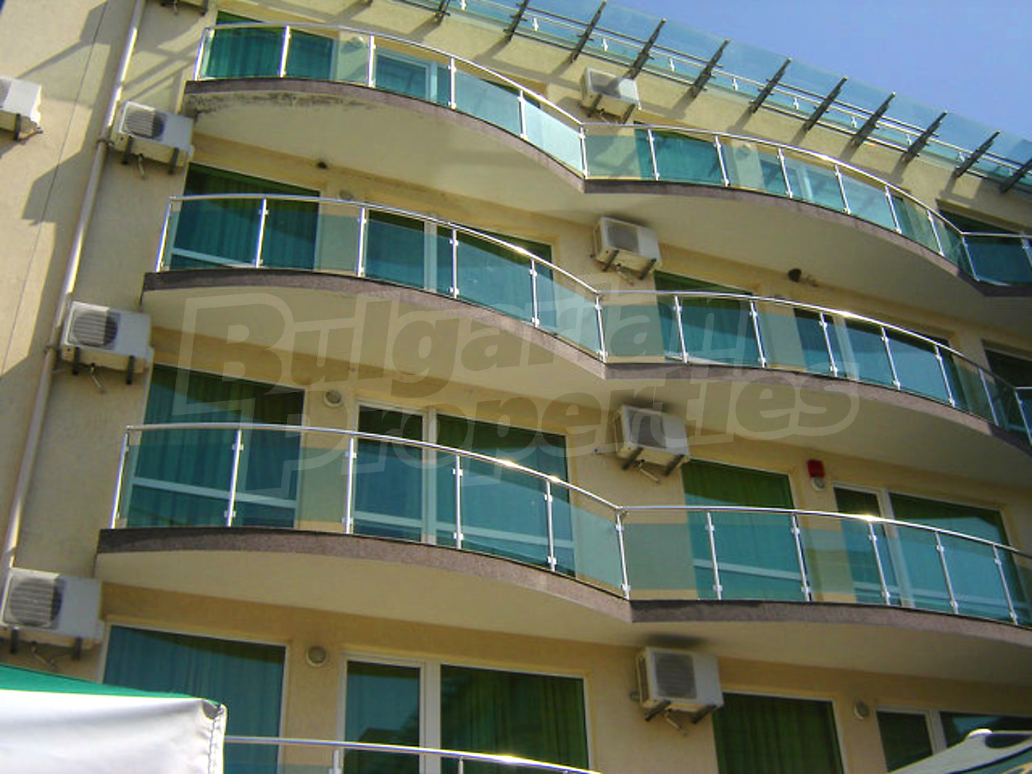 Gallery Picture 11