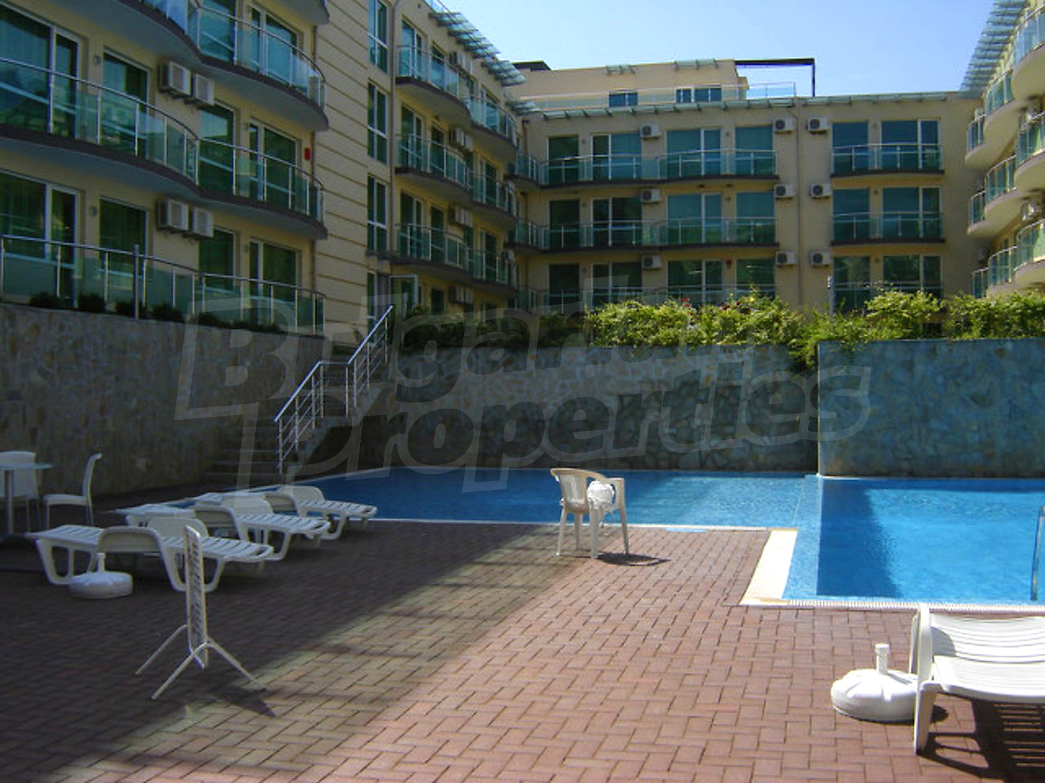 Gallery Picture 4