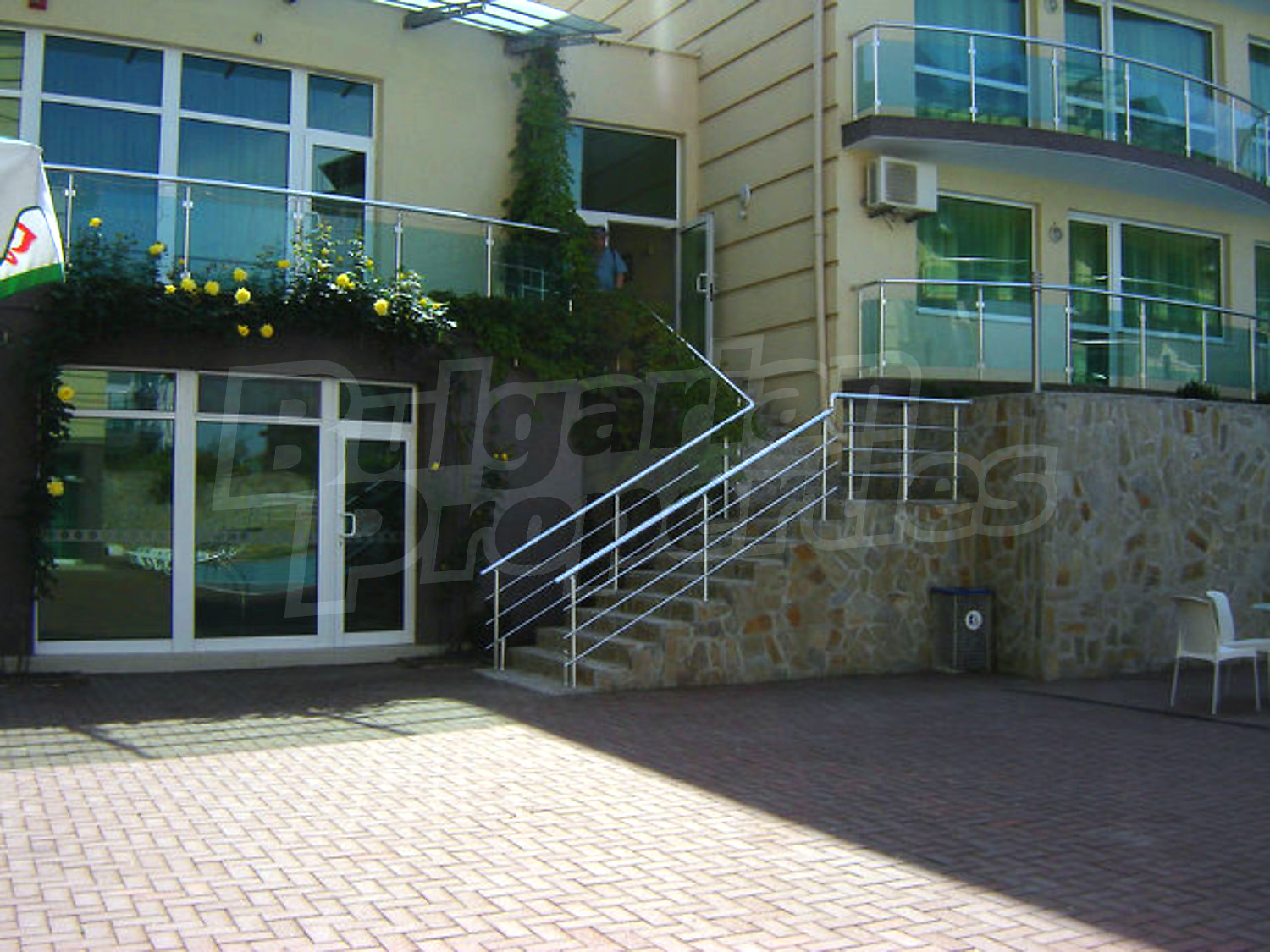 Gallery Picture 6
