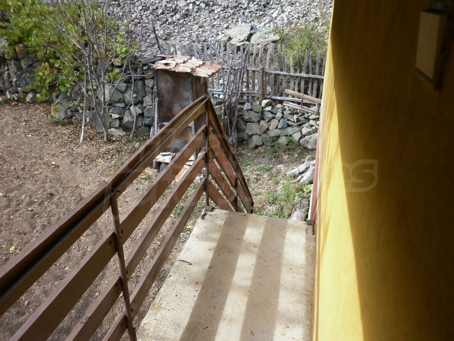 Gallery Picture 8
