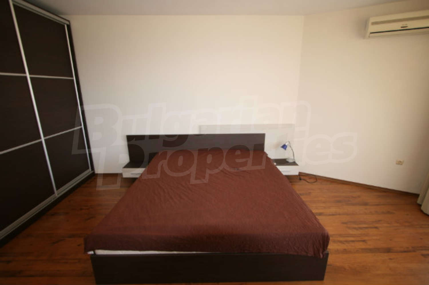 Gallery Picture 24