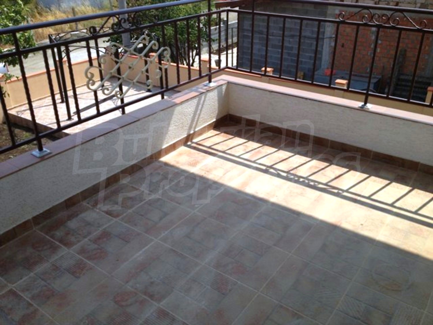 Gallery Picture 15