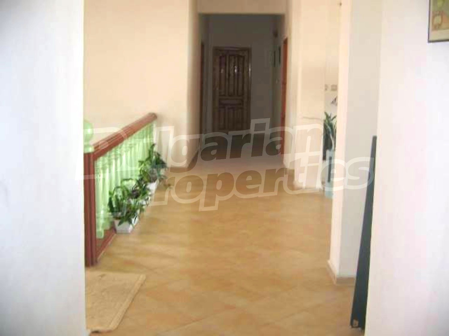 Gallery Picture 8
