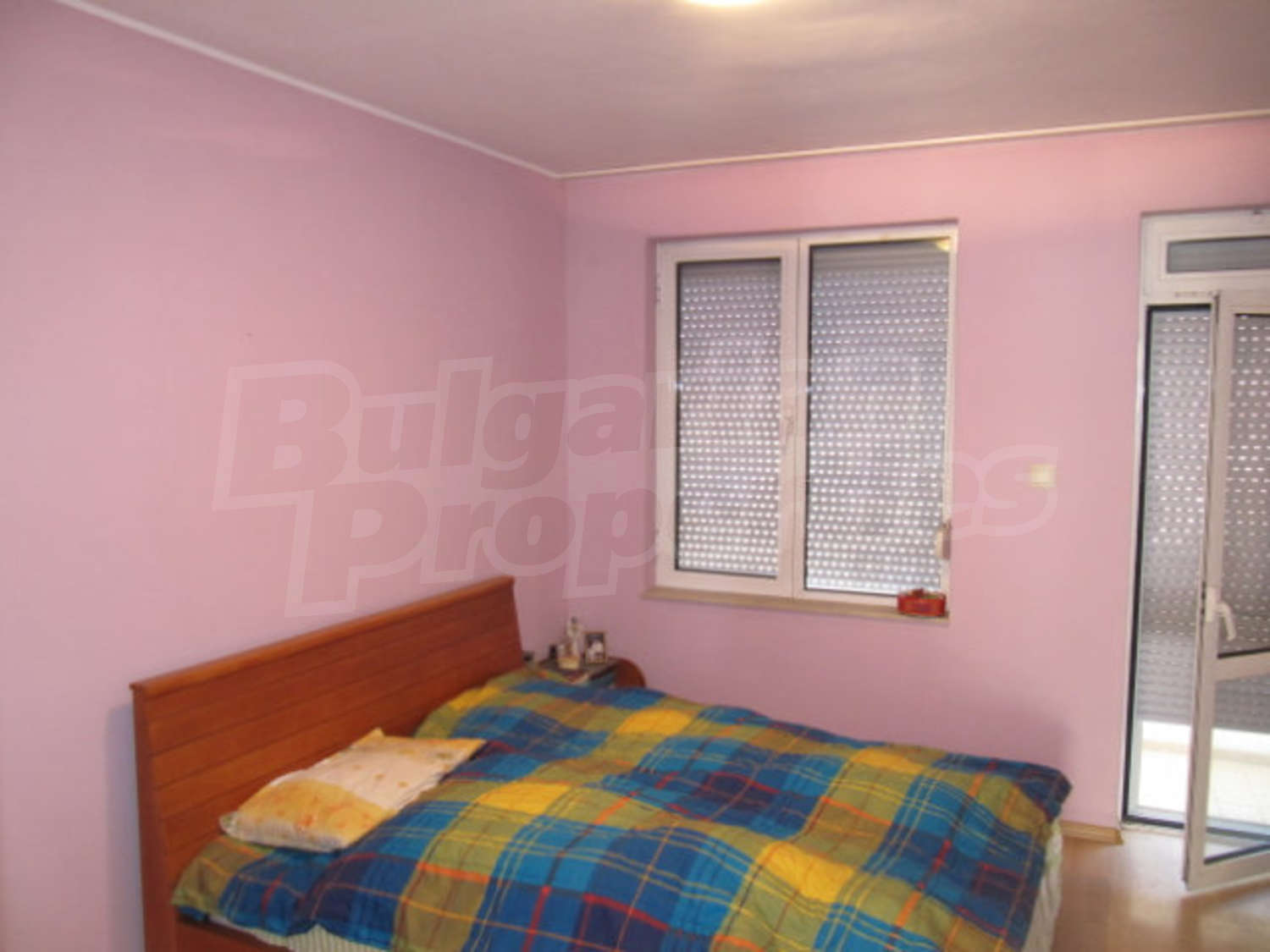 Gallery Picture 10