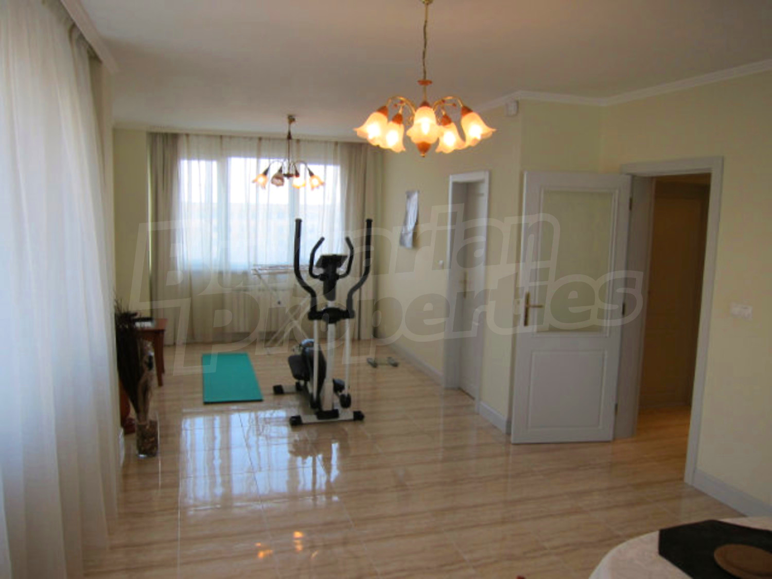 Gallery Picture 9