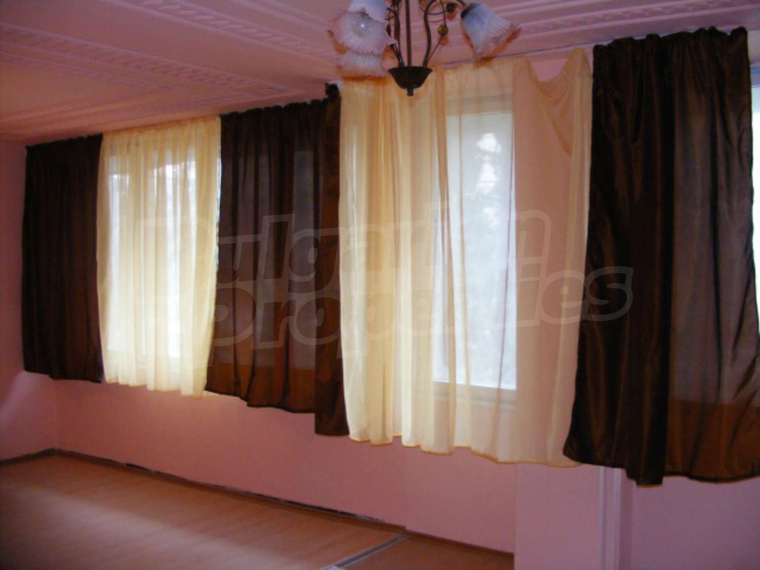 Gallery Picture 3