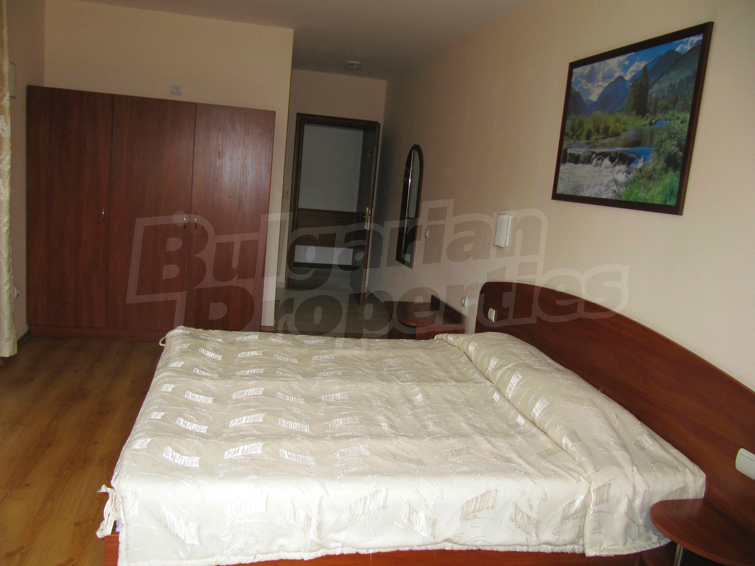 Gallery Picture 6