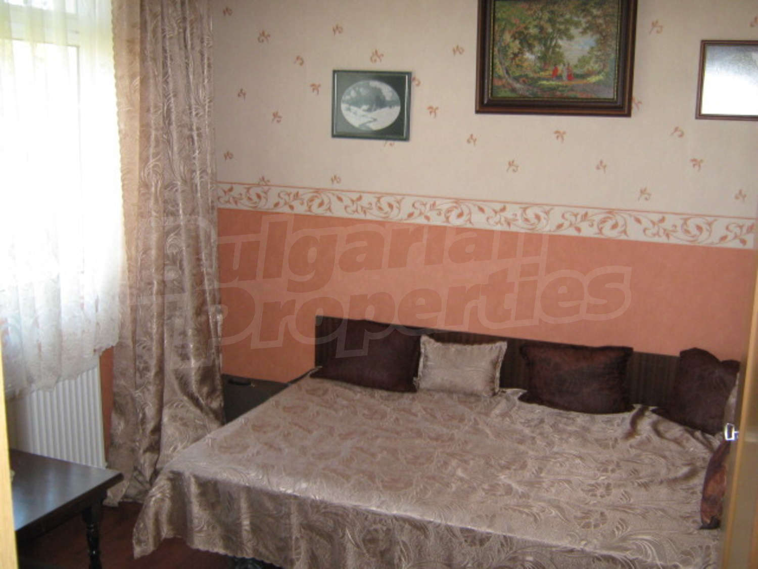 Gallery Picture 9